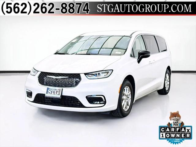 2024 Chrysler Pacifica Touring L for sale in Montclair, CA