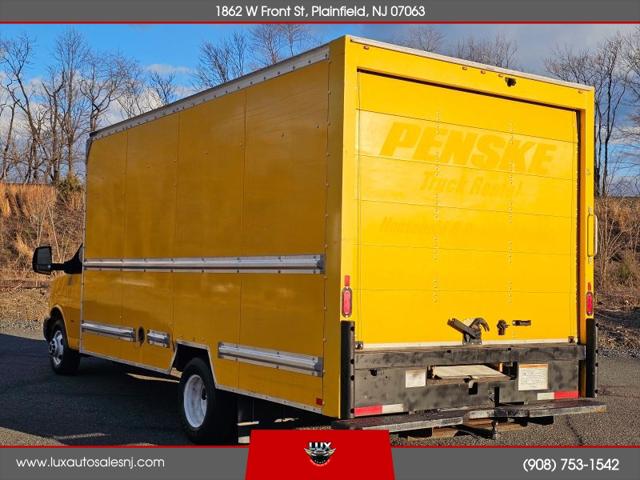 2021 GMC Savana Cutaway Work Van