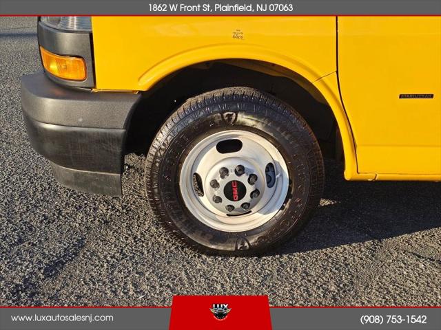 2021 GMC Savana Cutaway Work Van