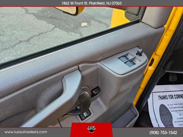 2021 GMC Savana Cutaway Work Van