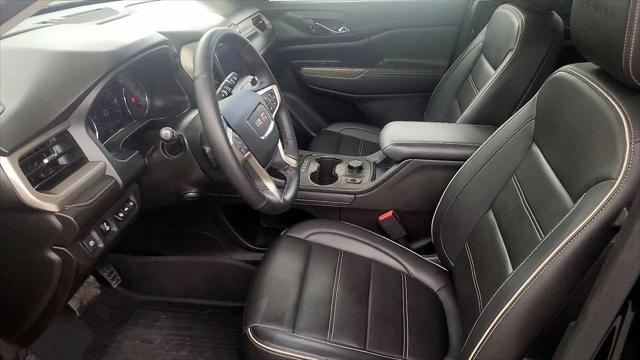 2023 GMC Acadia AWD Denali