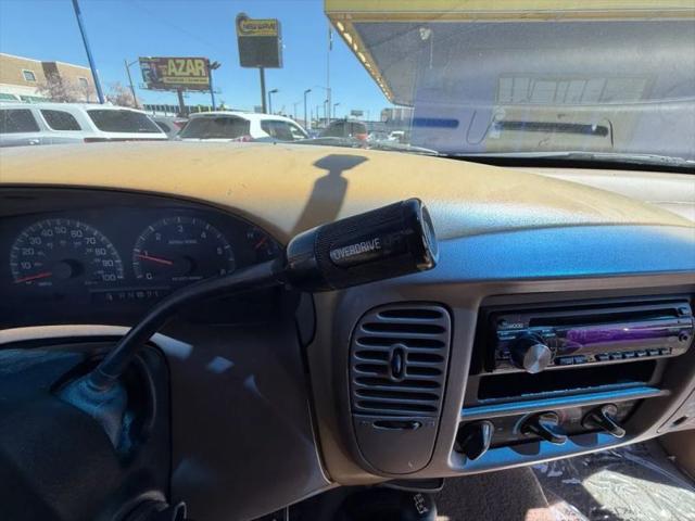 1999 Ford F-150 Base
