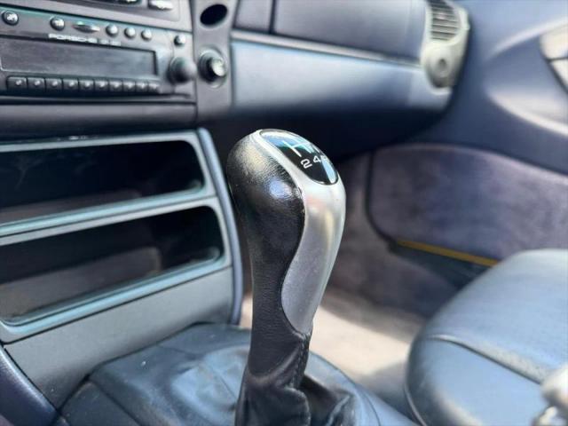 2000 Porsche Boxster Base