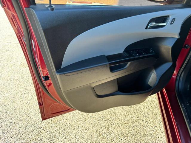 2018 Chevrolet Sonic LT Auto