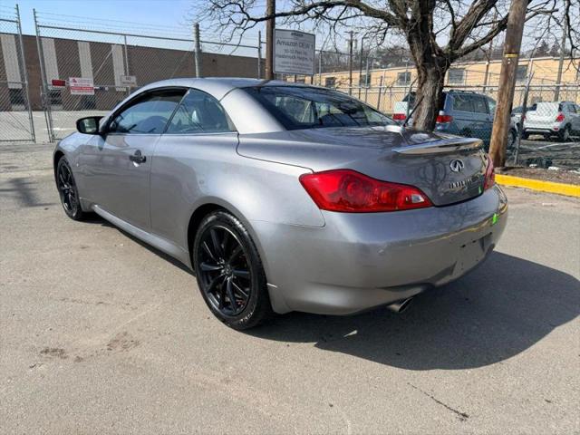 2011 INFINITI G37 G37