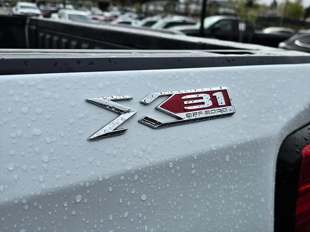 2022 GMC Sierra 1500 4WD Crew Cab Short Box Elevation