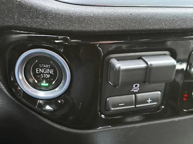 2022 GMC Sierra 1500 4WD Crew Cab Short Box Elevation