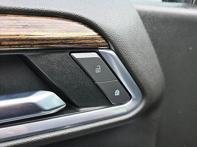 2022 GMC Sierra 1500 4WD Crew Cab Short Box Elevation