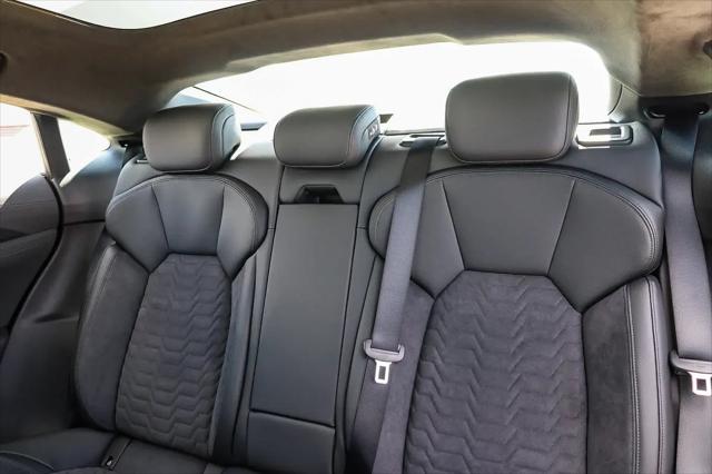 2026 Audi e-tron GT Prestige quattro