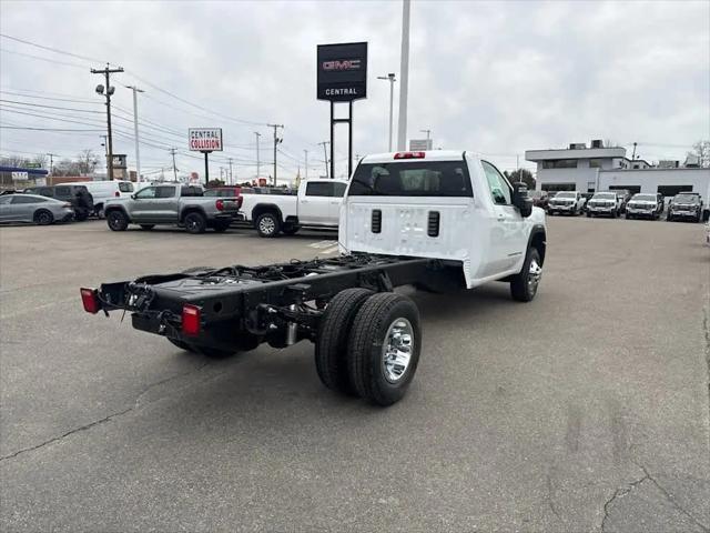 2026 GMC Sierra 3500HD SLE