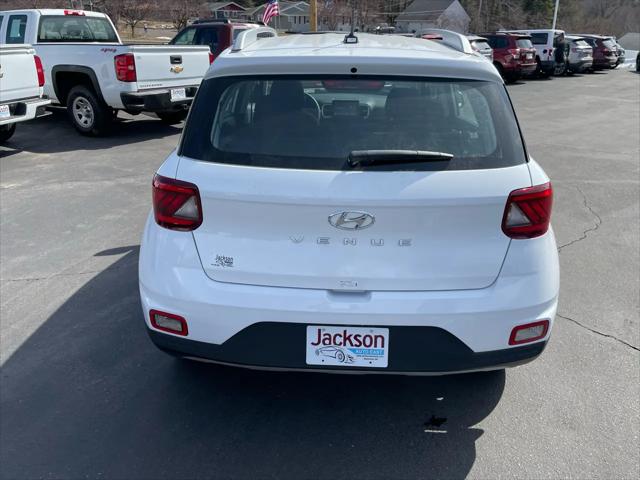 2025 Hyundai Venue SEL