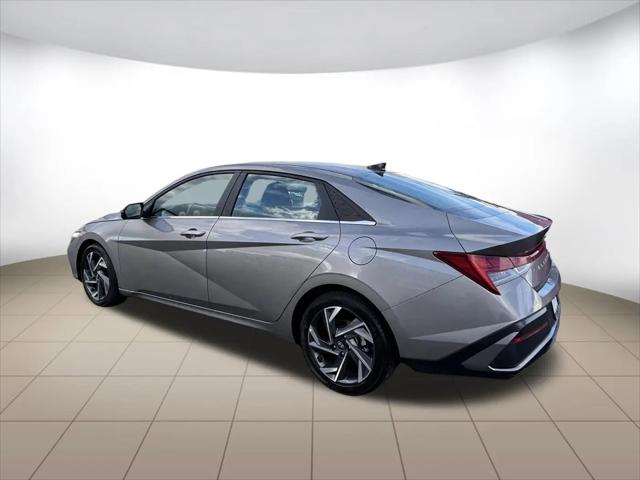 2024 Hyundai Elantra Limited