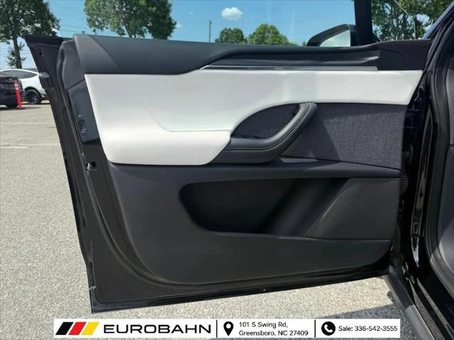 2022 Tesla Model X Plaid Tri Motor All-Wheel Drive