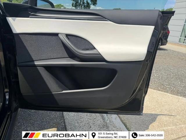 2022 Tesla Model X Plaid Tri Motor All-Wheel Drive