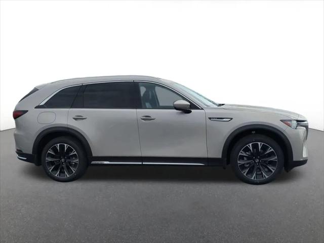 2026 Mazda X-90 Premium Plus