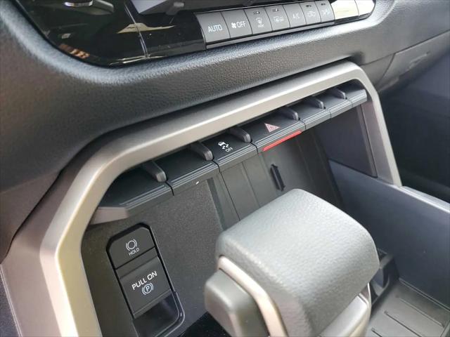 2026 Toyota Tundra SR5 Double Cab 8.1' Bed