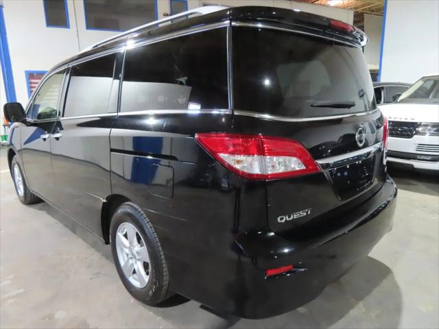 2016 Nissan Quest SV