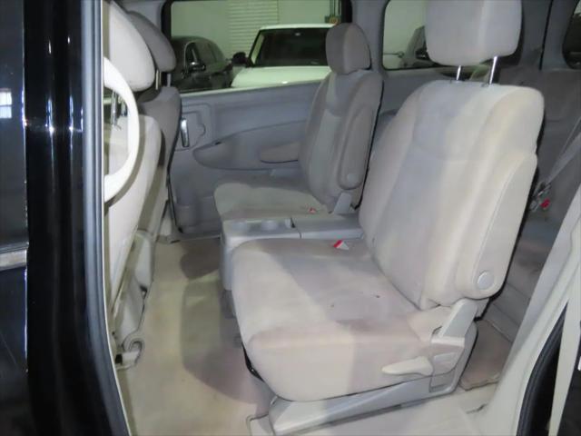 2016 Nissan Quest SV