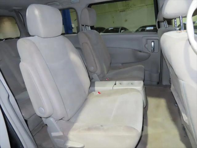 2016 Nissan Quest SV