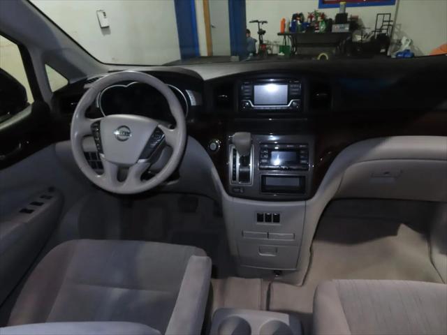 2016 Nissan Quest SV