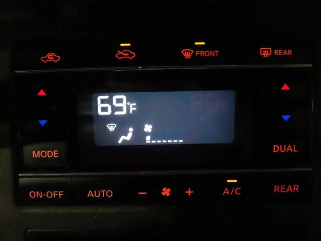 2016 Nissan Quest SV