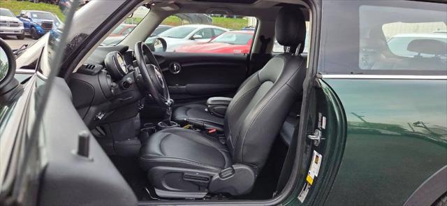 2016 MINI Hardtop Cooper