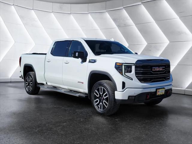 2023 GMC Sierra 1500 4WD Crew Cab Standard Box AT4