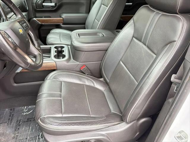 2022 Chevrolet Silverado 1500 4WD Crew Cab Short Bed High Country