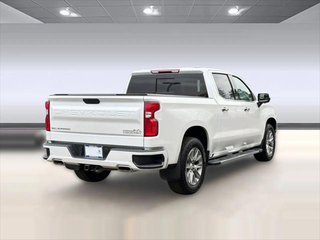 2022 Chevrolet Silverado 1500 4WD Crew Cab Short Bed High Country