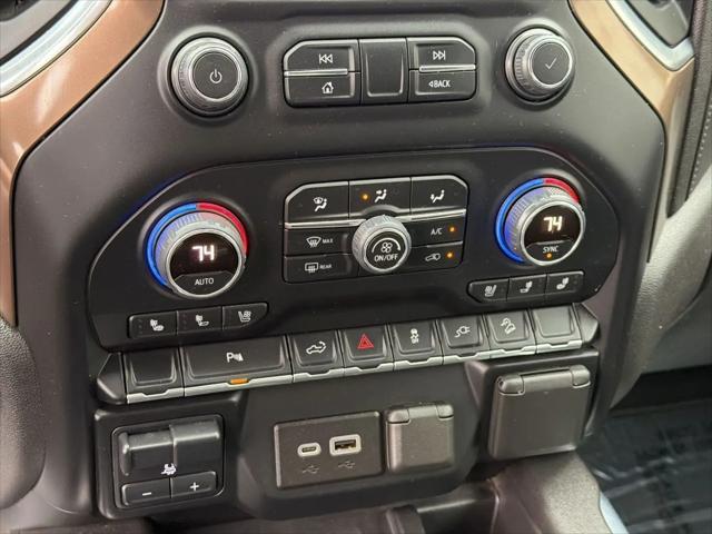 2022 Chevrolet Silverado 1500 4WD Crew Cab Short Bed High Country