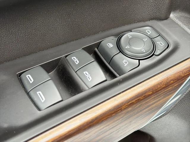 2022 Chevrolet Silverado 1500 4WD Crew Cab Short Bed High Country