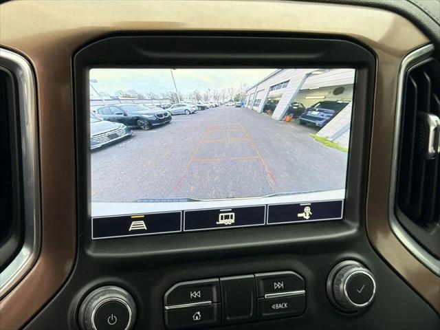 2022 Chevrolet Silverado 1500 4WD Crew Cab Short Bed High Country