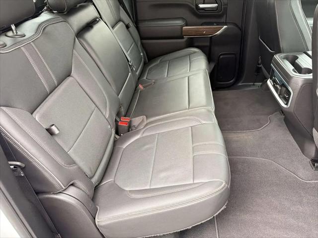 2022 Chevrolet Silverado 1500 4WD Crew Cab Short Bed High Country