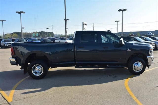 2026 Ram 3500 Tradesman Crew Cab 4x4 8' Box