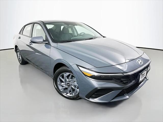 2026 Hyundai Elantra Hybrid Blue for sale in Davenport, IA
