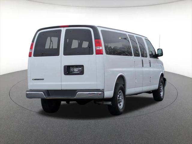2025 Chevrolet Express Passenger RWD 3500 Extended Wheelbase LT
