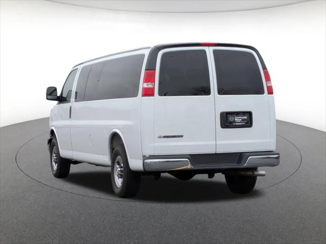2025 Chevrolet Express Passenger RWD 3500 Extended Wheelbase LT