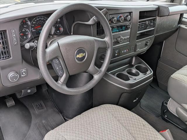 2025 Chevrolet Express Passenger RWD 3500 Extended Wheelbase LT