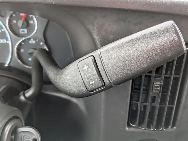 2025 Chevrolet Express Passenger RWD 3500 Extended Wheelbase LT