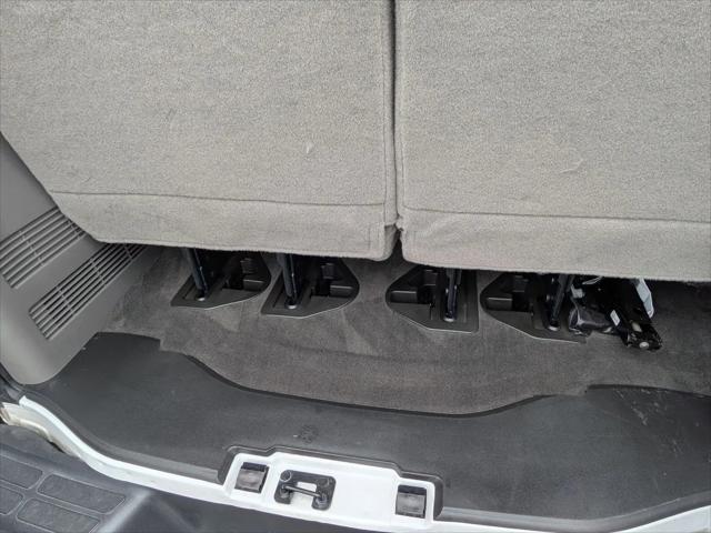 2025 Chevrolet Express Passenger RWD 3500 Extended Wheelbase LT