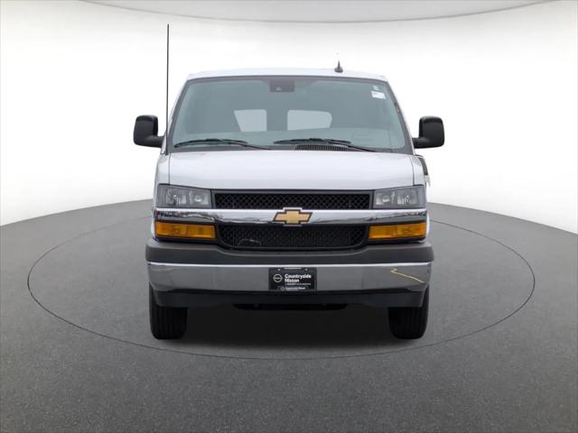 2025 Chevrolet Express Passenger RWD 3500 Extended Wheelbase LT