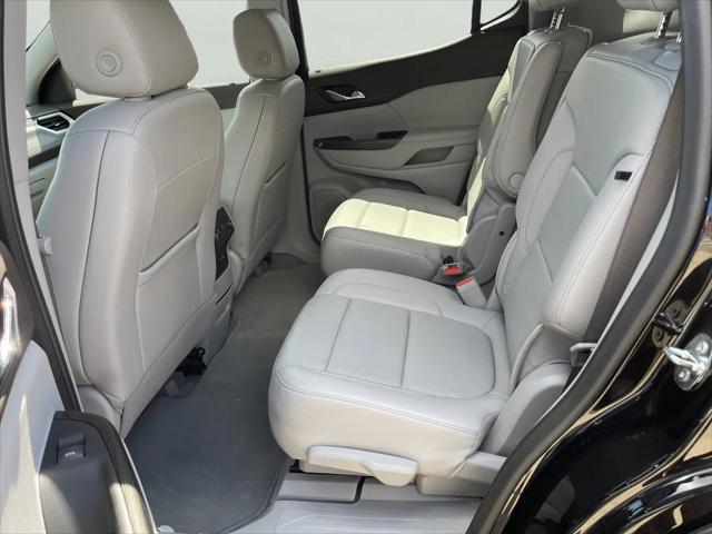 2023 GMC Acadia AWD SLT