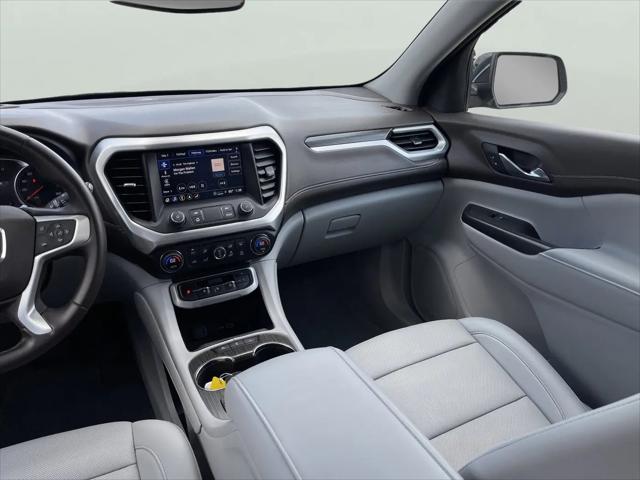 2023 GMC Acadia AWD SLT