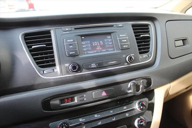 2016 Kia Sedona LX