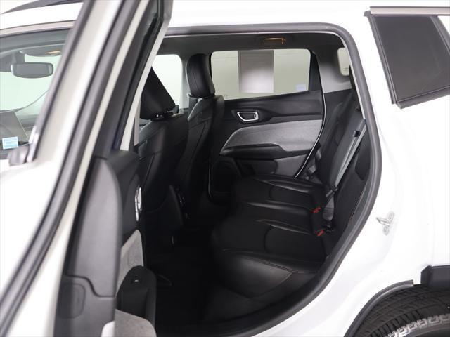 2022 Jeep Compass Latitude Lux 4x4