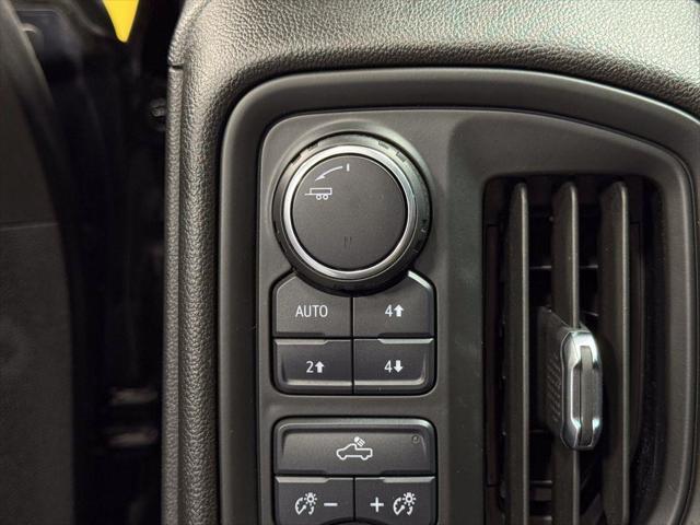 2021 Chevrolet Silverado 1500 4WD Crew Cab Short Bed Custom Trail Boss