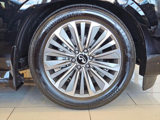 2026 INFINITI QX80 LUXE AWD