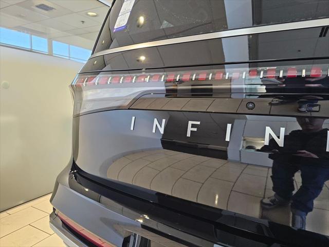 2026 INFINITI QX80 LUXE AWD