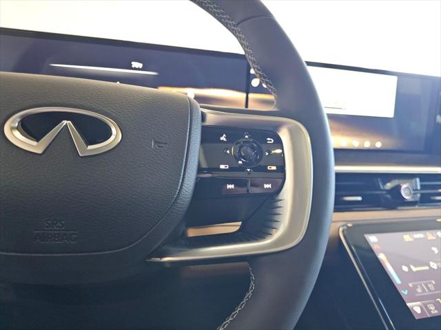2026 INFINITI QX80 LUXE AWD