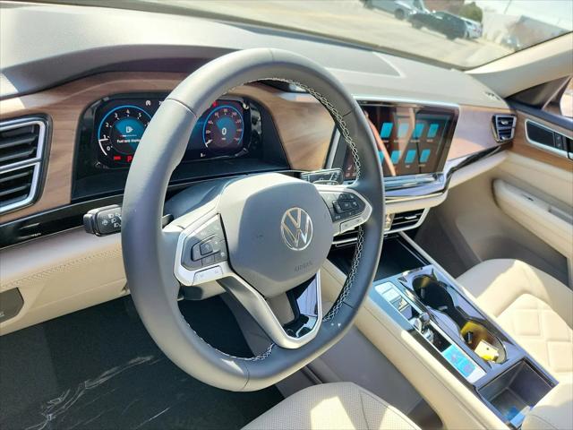 2026 Volkswagen Atlas SE with Technology